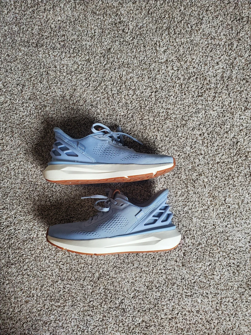 Kizik Women's Athens 2 Sneakers Size 8½ in Soft Chambray colorway